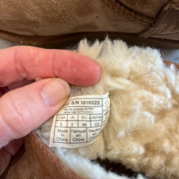 Ugg classic mini size US 5 EU 36 *please see description - Picture 3 of 4